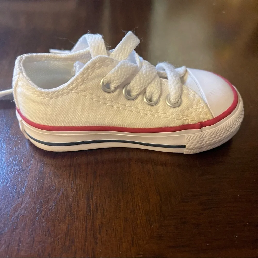 Converse | Chuck Taylor All-Stars | size